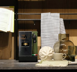 Aroma Plus+ – Compact Italiaanse espressomachine voor pods